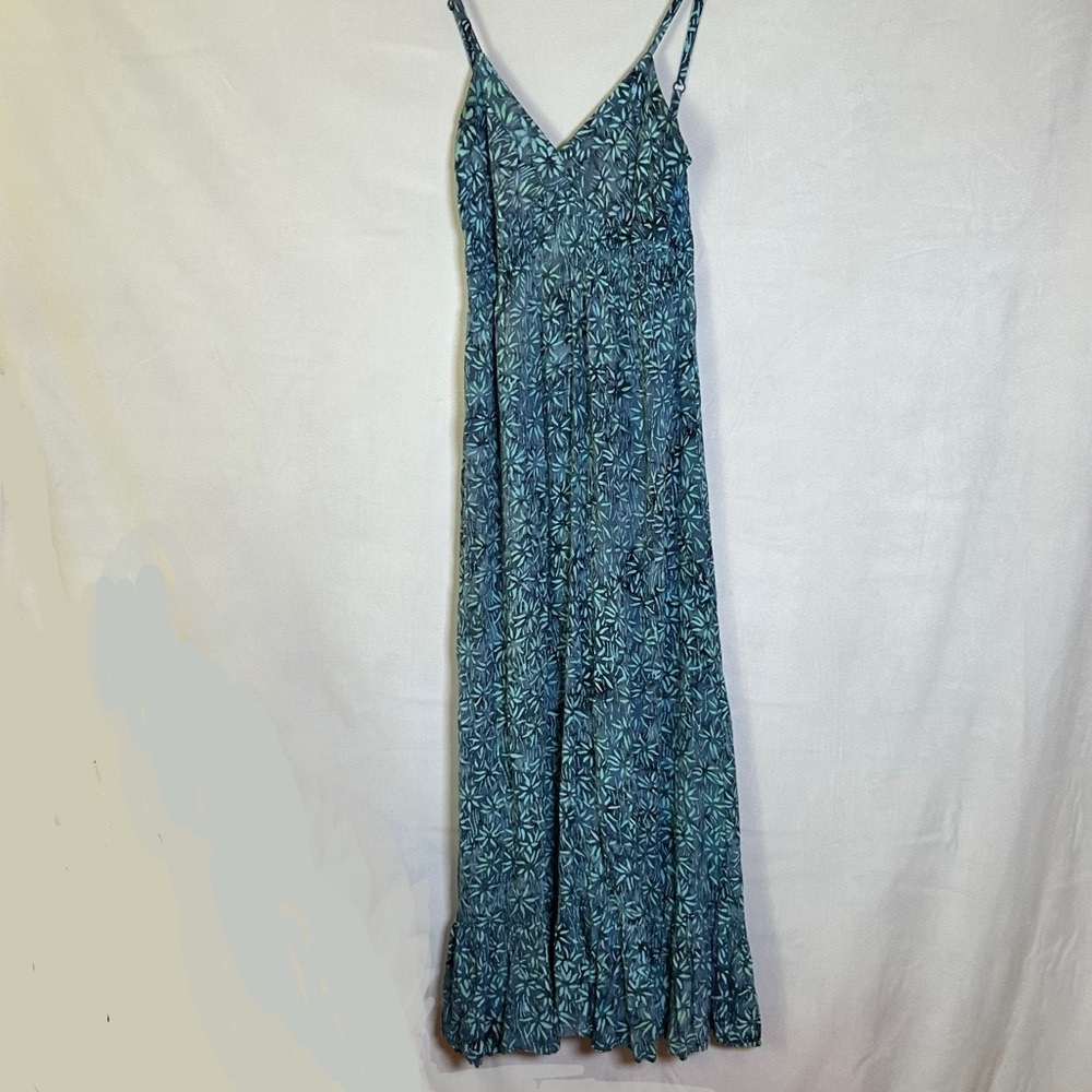 Women’s Prairie Boho Babydoll Ruffle Maxi Dress, Blue Floral Print. One Size.